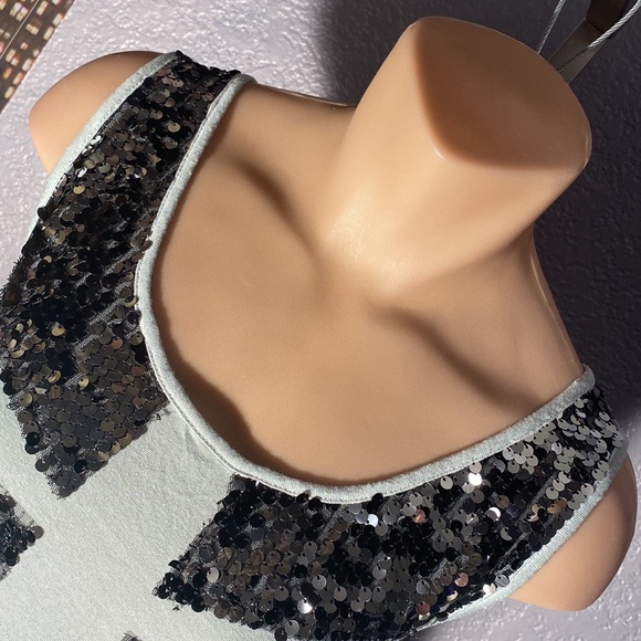 ROCK & REPUBLIC - tank: reversible sequins from black to silver on mesh - L - Picture 10 of 16